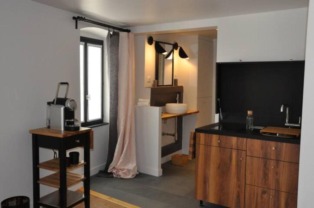 Bed and Breakfast La Tour Gregoire Clermont-Ferrand Exterior foto